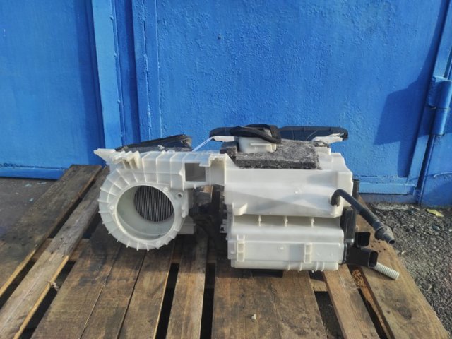 MITSUBISHI 7800A011 Корпус печки в сборе в наличии Хмельницкий