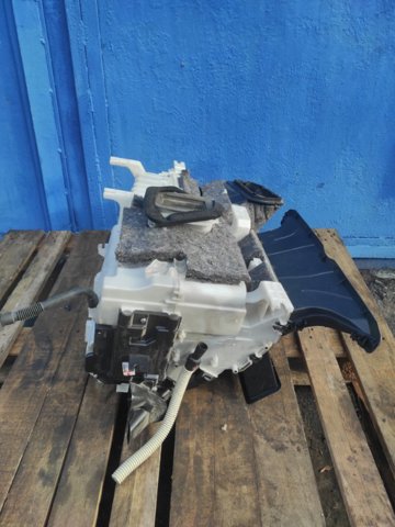 MITSUBISHI 7800A011 Корпус печки в сборе в наличии Киев
