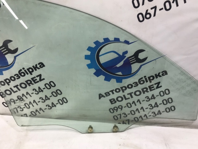 Стекло передней правой двери 824211E010 HYUNDAI