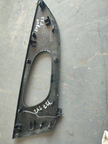 826834CL0A NISSAN купить в Николаев