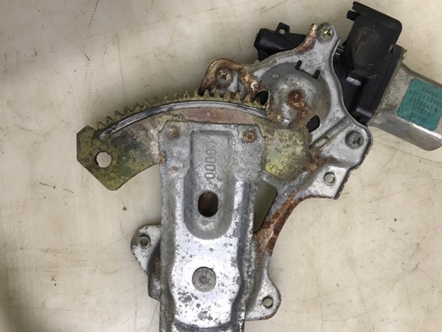 82721CG000 NISSAN Механизм стеклоподъемника двери задней левой купить в Черкассы