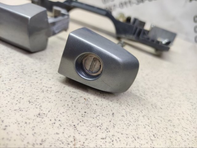 SUZUKI 8281063811ZDL Ручка двери передней наружная в наличии Каменское