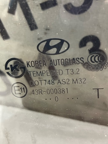 Окно задней двери 834212H010 HYUNDAI