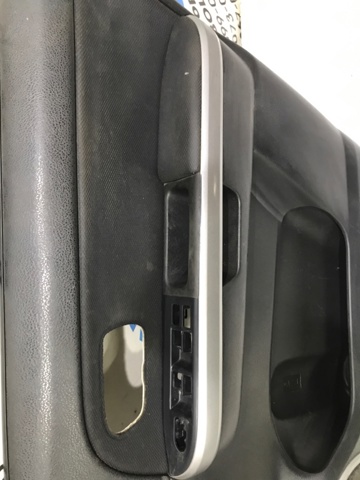 SUZUKI 8371065J00CAW Обшивка (облицовка) внутренняя двери передней правой в наличии Черновцы