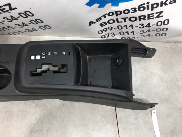 Консоль центральная панели управления 846101H1200W HYUNDAI