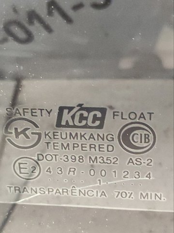 Стукло багажника, правое 8782026000 HYUNDAI