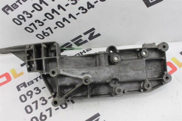 Кронштейн генератора натяжной 9497232 VOLVO