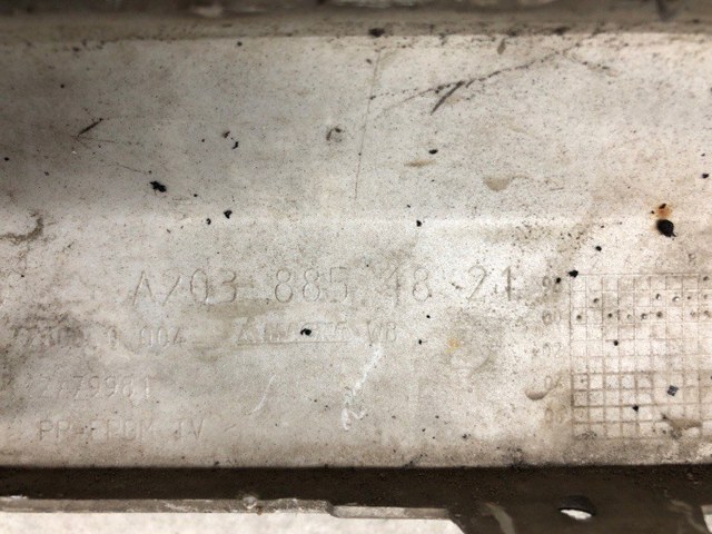 Молдинг переднего бампера, правый A2038851821 MERCEDES