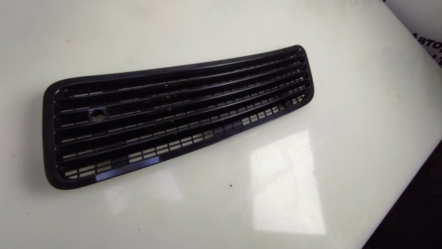 Решетка капота A2218800305 MERCEDES