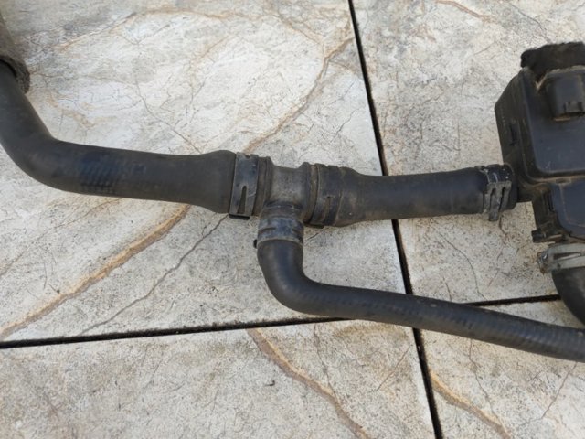 Кран отопителя A2308300084 MERCEDES