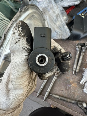Клапанная форсунка A6130700187 MERCEDES