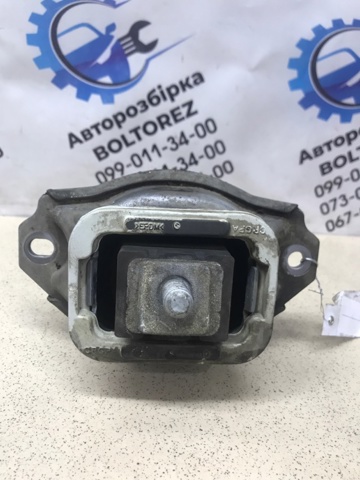 Подушка двигателя передняя AH226A003BA LAND ROVER