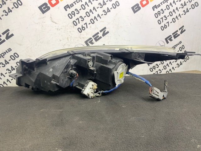 MAZDA BBM551030 Правая фара в наличии Львов