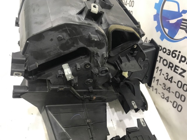 LAND ROVER CH2218C424BE Корпус вентилятора печки (отопителя салона), в сборе в наличии Николаев
