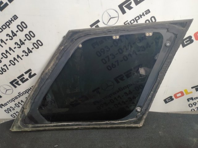 Стекло багажного отсека, правое CPB500762 LAND ROVER