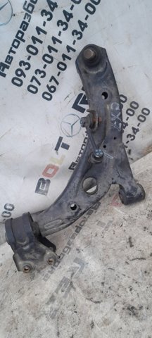Рычаг передний нижний левый EG2134350D MAZDA