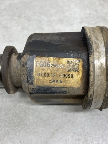 MAZDA FG0625600A Полуось (привод) передняя левая в наличии Львов