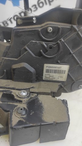 Замок задней левой двери FQM000147 LAND ROVER