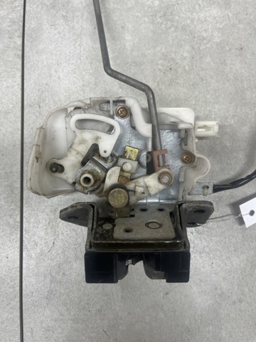 GJ5E62310F MAZDA Замок багажника купить в Одесса