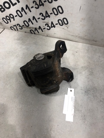 KE6439070C MAZDA Левая подушка двигателя купить в Павлоград