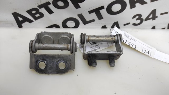 MAZDA L20662210 Петля двери задней (багажной 3/5-й) в наличии Кривой Рог