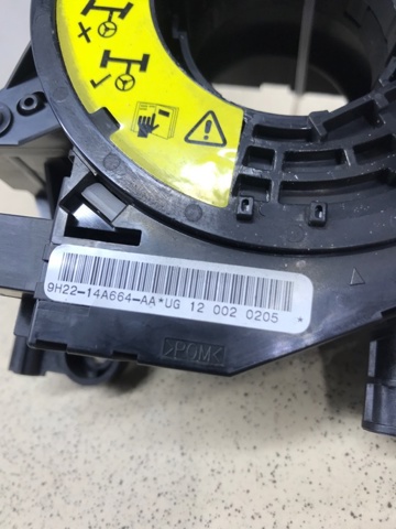 LR018556 LAND ROVER Кольцо контактное, шлейф руля купить в Украина