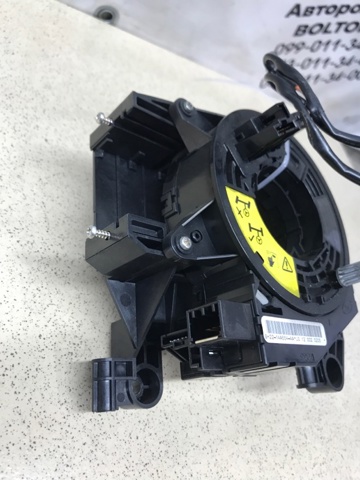 LR018556 LAND ROVER Кольцо контактное, шлейф руля купить в Хмельницкий
