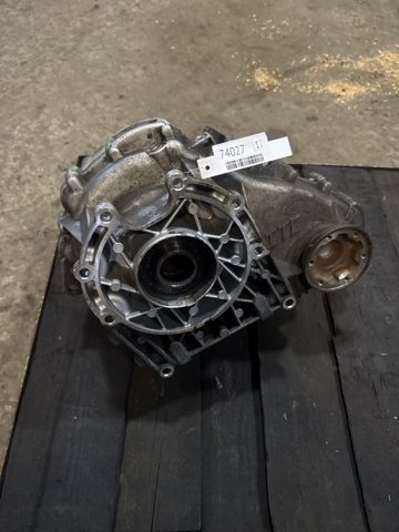 LAND ROVER LR023011 Раздатка в наличии Днепр