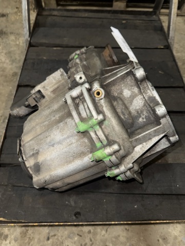 LR023011 LAND ROVER Раздатка купить в Днепр
