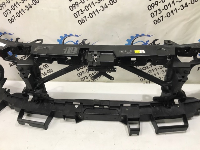 LAND ROVER LR024332 Суппорт радиатора в сборе (монтажная панель крепления фар) в наличии Ровно