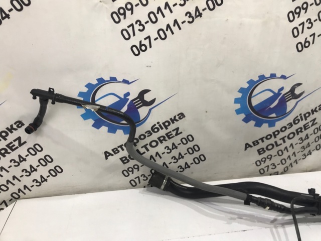 LR025318 LAND ROVER Горловина топливного бака купить в Хмельницкий