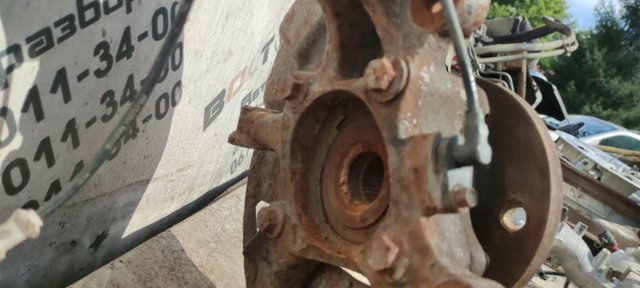 RUB500120 LAND ROVER Цапфа передняя правая купить в Кривой Рог