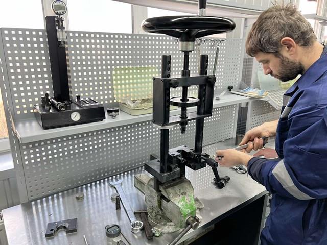 BOSCH 0414720215 Топливные форсунки в наличии Черкассы