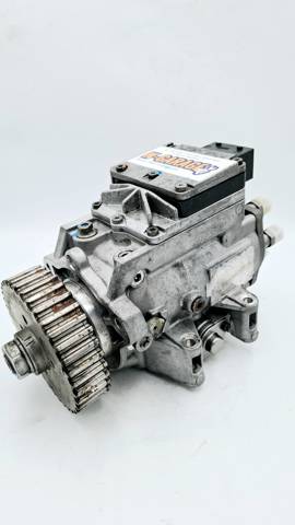 Насос топливный высокого давления (ТНВД) 0470506006 BOSCH