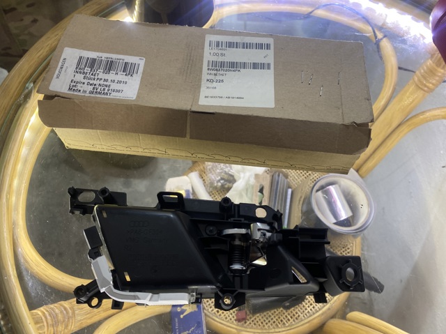 8W0837020H4PK VAG Ручка двери передней внутренняя правая купить в Ровно