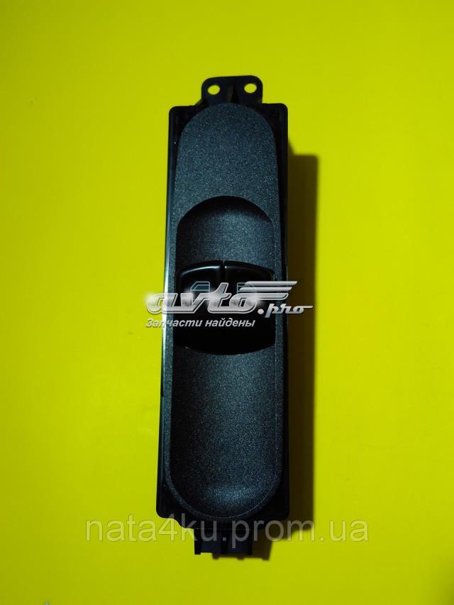 MERCEDES A6395451513 Кнопочный блок управления стеклоподъемником передний левый в наличии Каменское