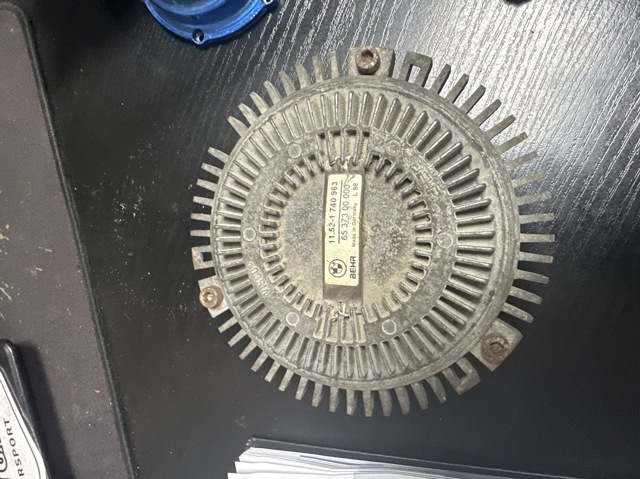 11521740963 BMW Вискомуфта (вязкостная муфта) вентилятора охлаждения купить в Чернигов