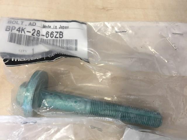 BP4K2866ZB MAZDA Болт крепления заднего нижнего рычага, внутренний купить в Николаев