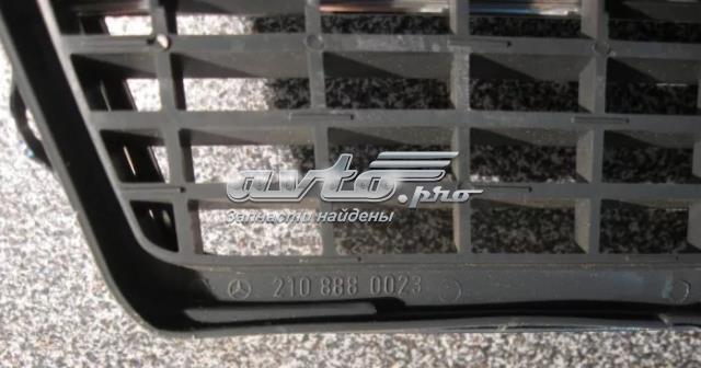 2108800483 MERCEDES Решетка радиатора купить в Сумы