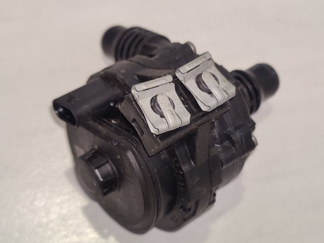 Дополнительная электро помпа 11518671654 BMW