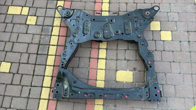 Подрамник передней подвески 31360659 VOLVO