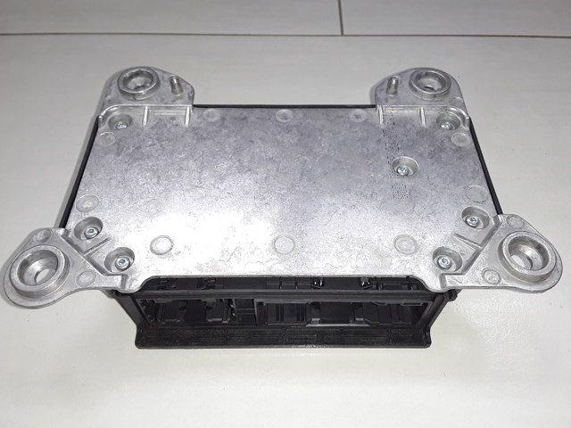 31451730 VOLVO Модуль-процессор управления подушкой безопасности (ЭБУ AIRBAG) купить в Запорожье