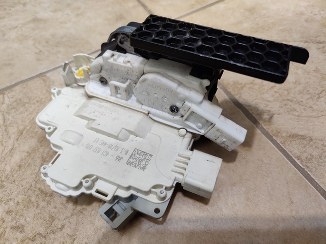 Замок передней левой двери 4G1837015 PORSCHE