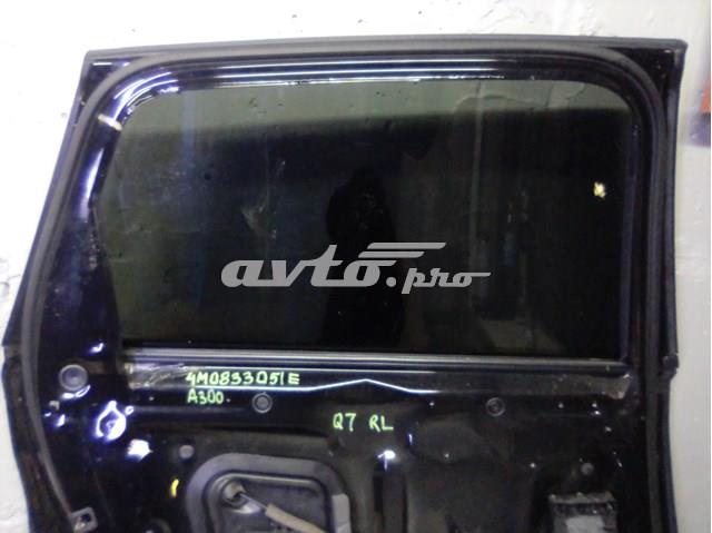 4M0845025 VAG Стекло двери задней левой купить в Полтава