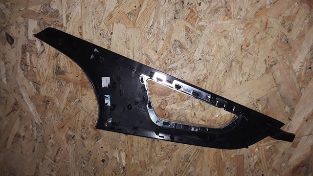 4M8867439 VAG купить в Николаев