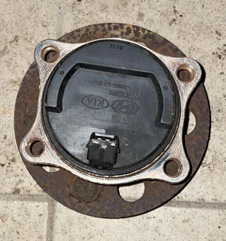 Ступицы передних колес 51750J5000 HYUNDAI