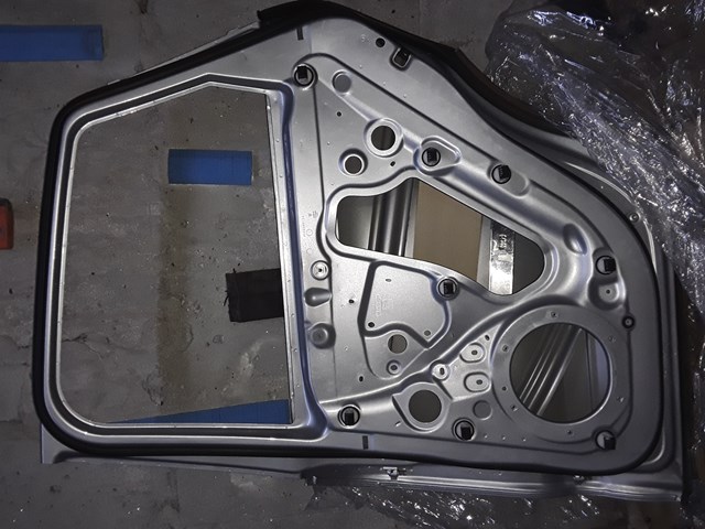 PORSCHE 95B833022 в наличии Одесса