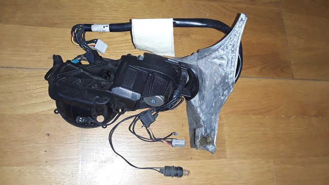 Наружное зеркало левое A2218101776 MERCEDES