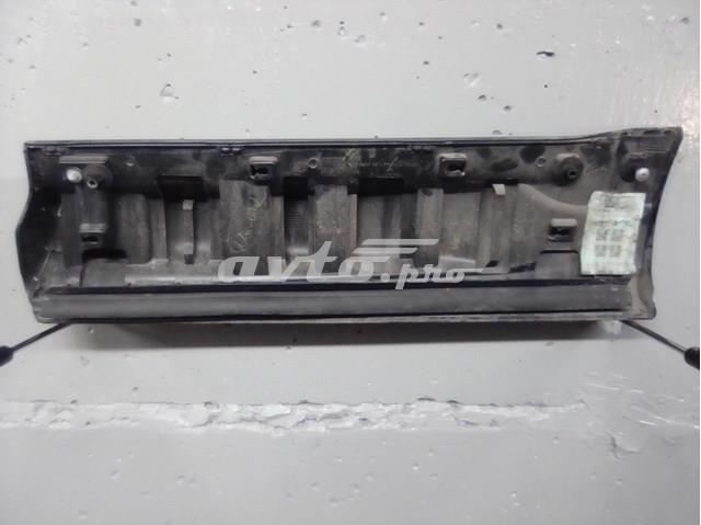 LR125992 LAND ROVER Молдинг двери задней правой нижний купить в Одесса
