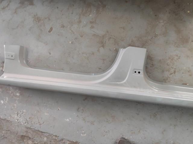 Порог внешний левый 6R4809835A VAG